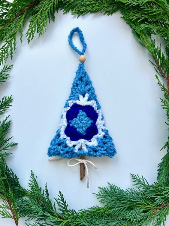 Granny Square Christmas Tree Decoration free crochet pattern by Veronika Cromwell