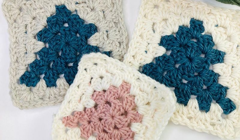 Christmas Tree Granny Square (Lullaby Lodge) free crochet pattern by Catherine
