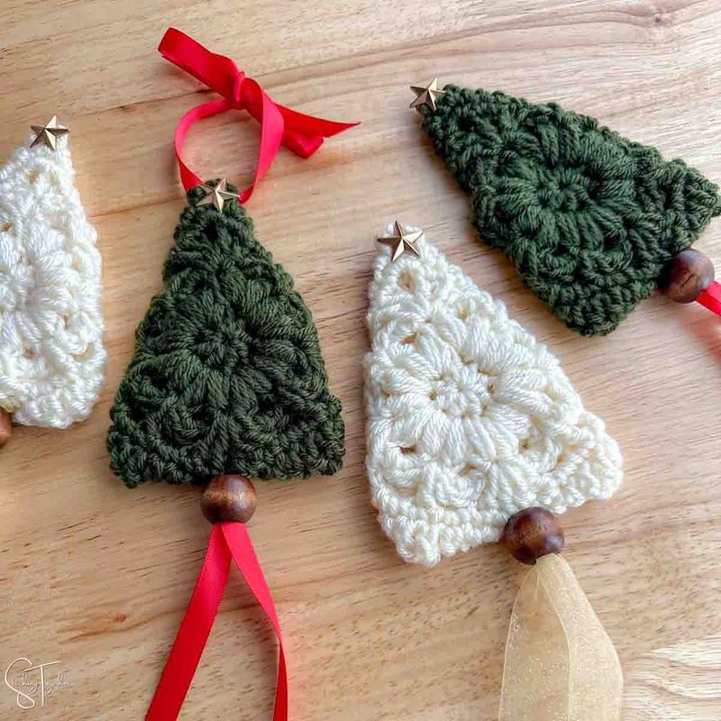 Granny Square Christmas Tree Ornament free crochet pattern by Jessica Underwood