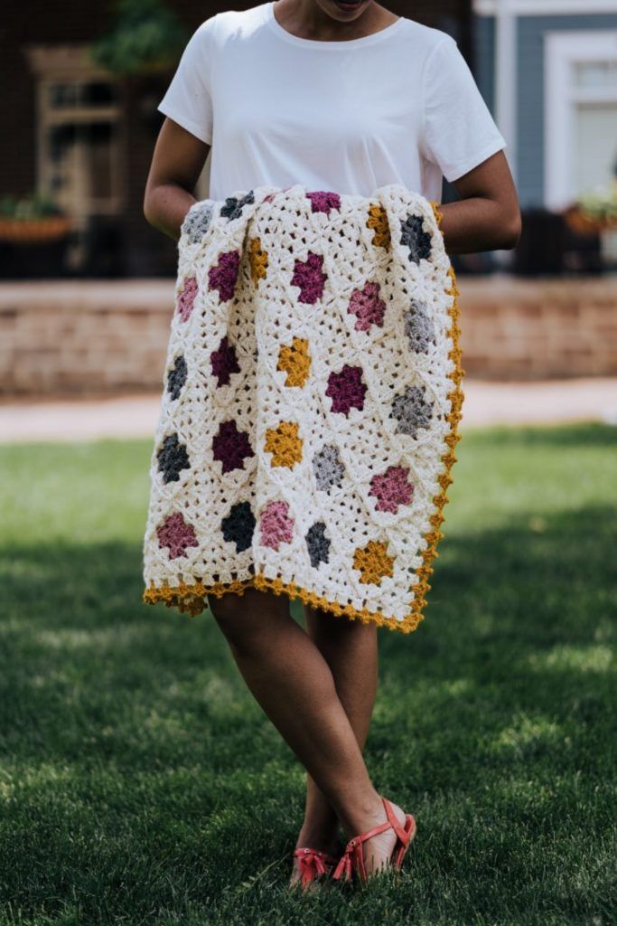 Sweet Granny Baby Blanket free crochet pattern by Toni Lipsey