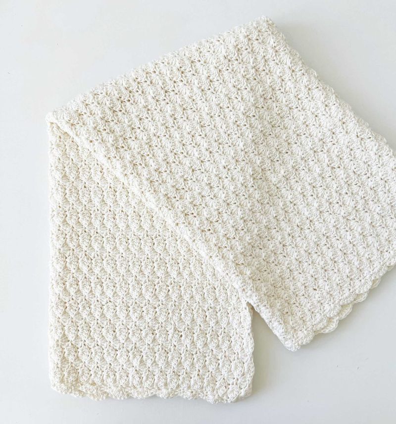 Classic Shell Stitch Baby Blanket free crochet pattern by Tiffany