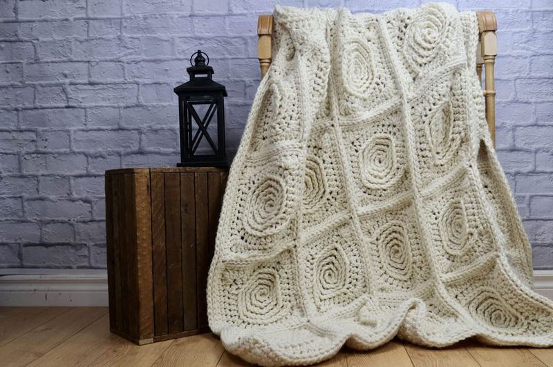 Log Cabin Throw free crochet pattern by Sarah