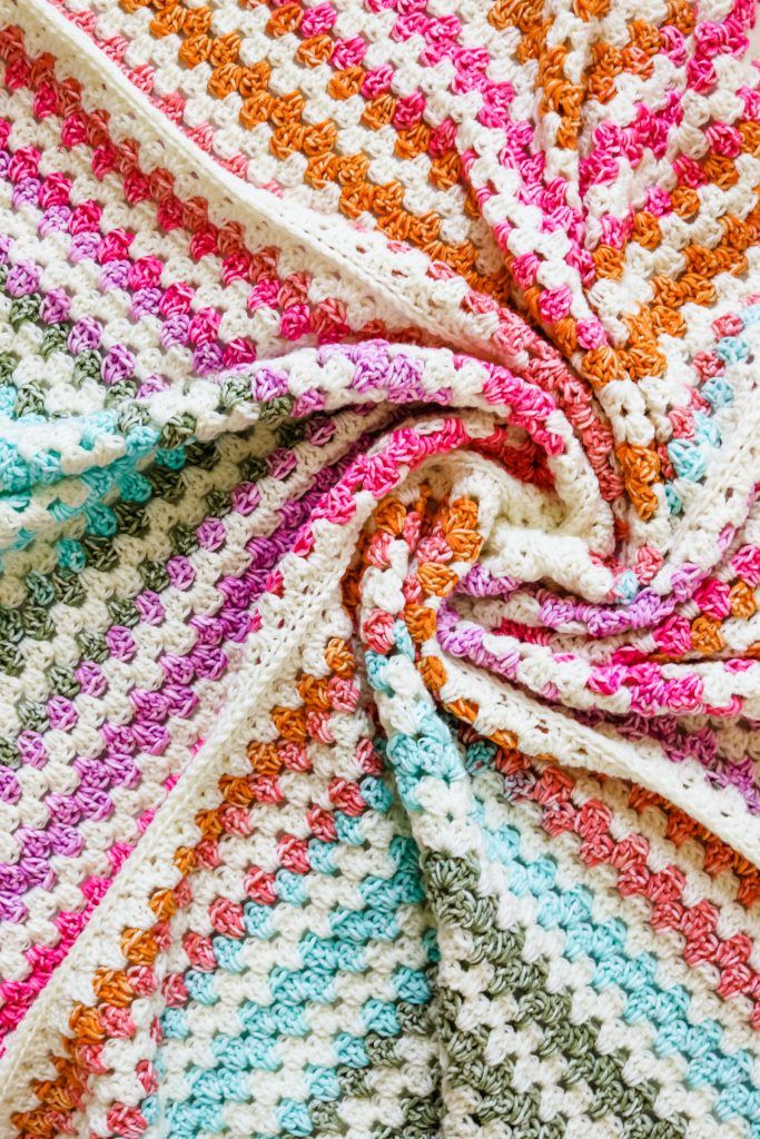 Daphne Afghan free crochet pattern by Toni Lipsey