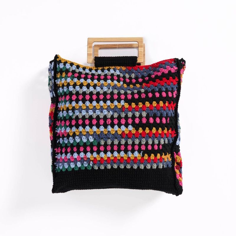 Granny Squares and Stripes Tote free crochet pattern by Red Heart