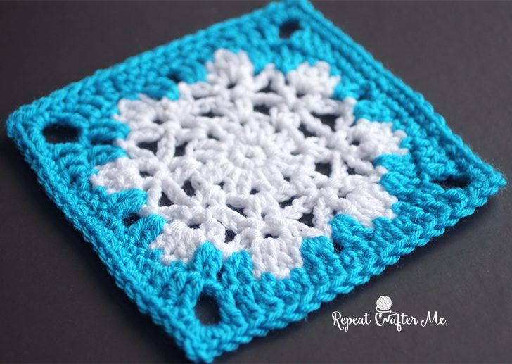 Crochet Snowflake Granny Square (Repeat Crafter Me) free crochet pattern by Sarah