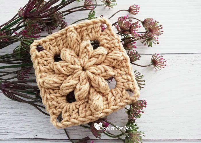 Bobble Drops Flower Solid Granny Square free crochet pattern by Erangi Udeshika